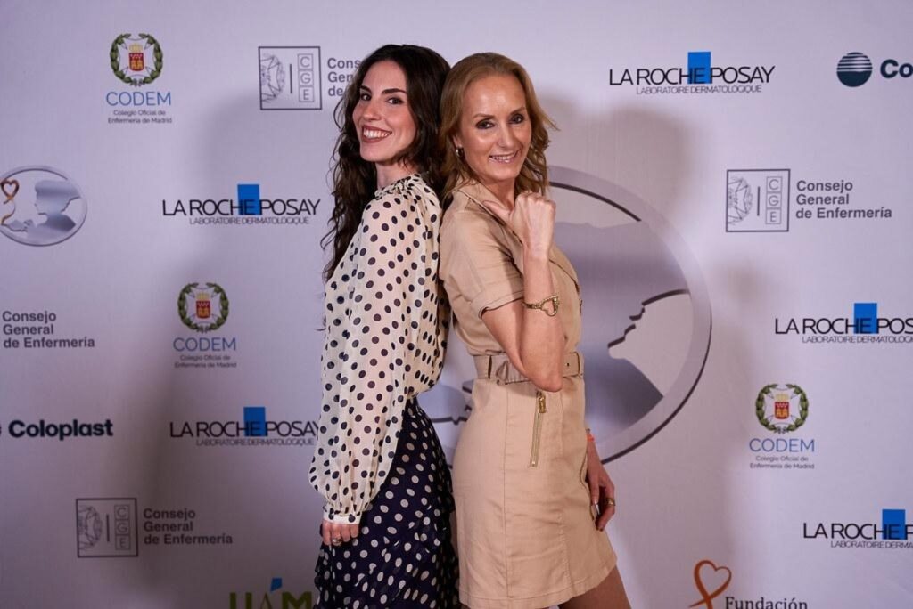 11/05/2026 Una enfermera de Oncología de Valdepeñas, reconocida por la Fundación Sandra Ibarra como 'Enfermera más llena de vida'.

La enfermera del Servicio de Oncología del Hospital General de Valdepeñas, Claudia María Rodríguez Gómez, ha sido distinguida en las VI Distinciones 'Dama de la Lámpara' Florence Nightingale 2026. Unos reconocimientos organizados por la Fundación Sandra Ibarra y el Departamento de Enfermería de la Facultad de Medicina de la Universidad Autónoma de Madrid (UAM).

SALUD ESPAÑA EUROPA CASTILLA-LA MANCHA
JCCM