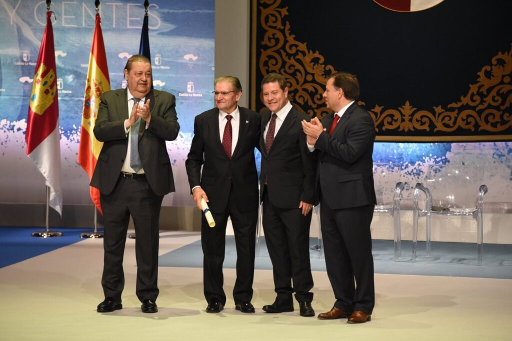 06/08/2026 Fallece Andrés Gómez Mora, expresidente de Eurocaja
SOCIEDAD 
EUROCAJA
