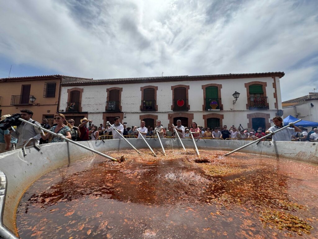 06/09/2026 Pisto en Villanueva de los Infantes
SOCIEDAD ESPAÑA EUROPA CASTILLA-LA MANCHA
DIUTACION CIUDAD REAL