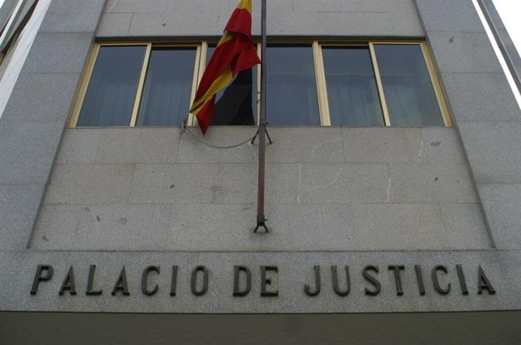 06/10/2018 Audiencia de Ciudad Real
POLITICA CASTILLA-LA MANCHA ESPAÑA EUROPA CIUDAD REAL AUTONOMÍAS
