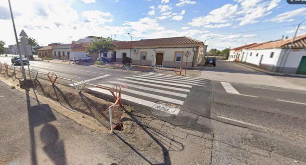 24/09/2026 Paso de peatones situado en la calle Carretera de Puertollano donde ocurrió el atropello.
SOCIEDAD CASTILLA-LA MANCHA ESPAÑA EUROPA TOLEDO AUTONOMÍAS
GOOGLE