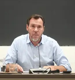 Puente explica cómo la orden al tren Iryo permitió al AVE recibir vía libre mientras el otro convoy seguía detenido antes del accidente de Urda.