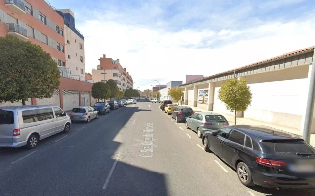 CE7FDA28-D70C-43E8-99B03149D570129B