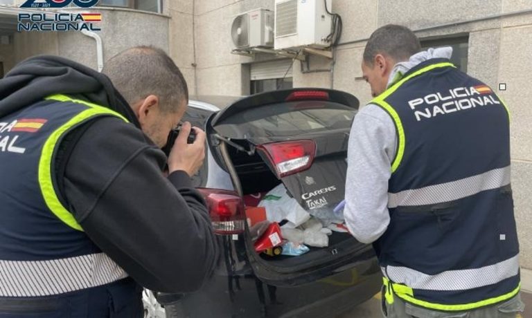 20/03/2026 La Policía Nacional detiene en Ciudad Real a un varón especializado en la comisión de robos en vehículos..

La Policía Nacional ha detenido en Ciudad Real a un delincuente especializado en la comisión de robos y hurtos en el interior de vehículos. El detenido, que ya había sido arrestado con anterioridad por delitos contra el patrimonio, es considerado como presunto autor de once hechos delictivos.

SOCIEDAD CASTILLA-LA MANCHA ESPAÑA EUROPA CIUDAD REAL AUTONOMÍAS
POLICÍA NACIONAL