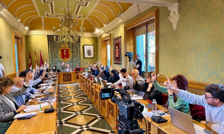 30/03/2026 Pleno en el Ayuntamiento.
SOCIEDAD 
AYUNTAMIENTO