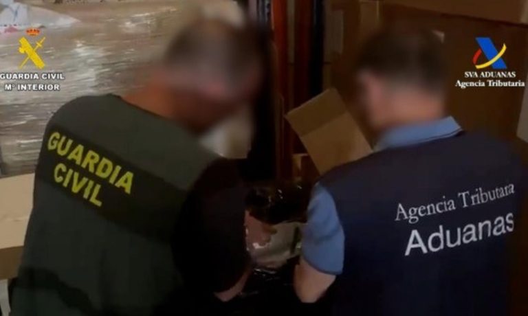 24/07/2026 Agentes participantes en la operación 'Principito'/'Tajuli'.
SOCIEDAD ESPAÑA EUROPA CASTILLA-LA MANCHA
AGENCIA TRIBUTARIA