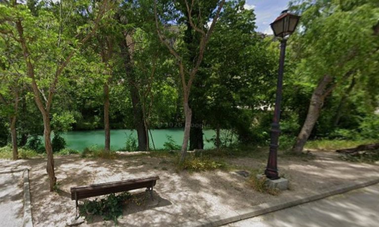 01/09/2026 Imagen del Recreo Peral en Google Street View..

Una mujer de 90 años de edad ha sido hallada fallecida este martes en el interior del río Júcar en Cuenca, concretamente a la altura de la zona del Recreo Peral.

SOCIEDAD ESPAÑA EUROPA CASTILLA-LA MANCHA
GOOGLE